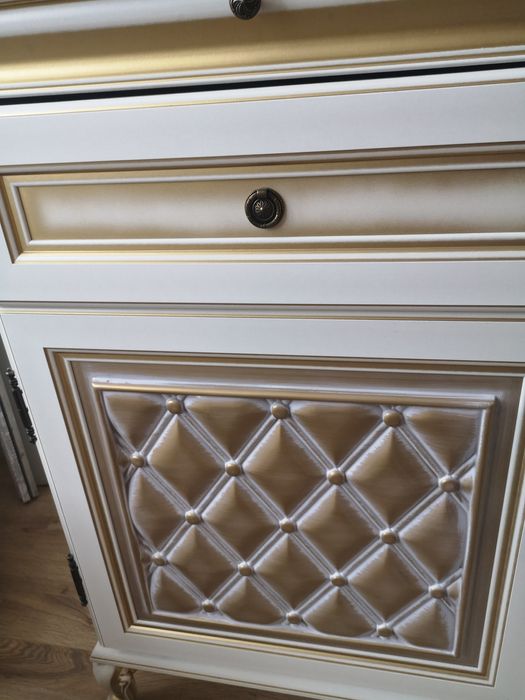 Комод в гостинную