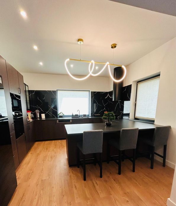 Casă nouă complet mobilată și utilată | Design premium | Curte și parcare | Dobroești