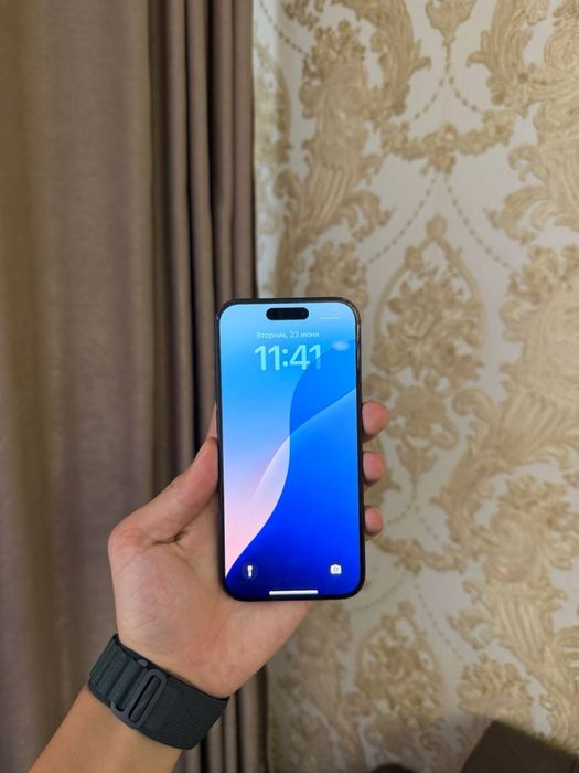 iPhone 15 pro 256 gb