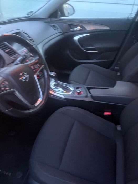 Опел Инсигния 2011год