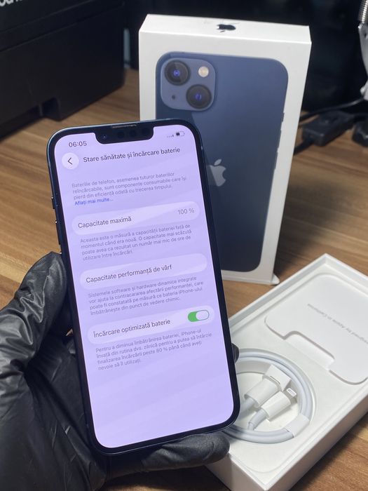 iPhone 13• 128 GB • Midnight