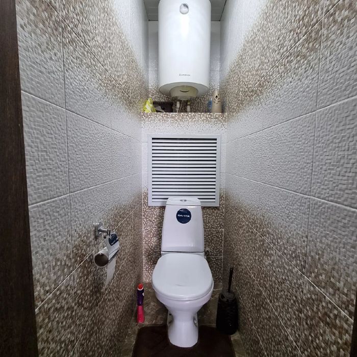 Продам полублагоустроеный 5ти комн. дом