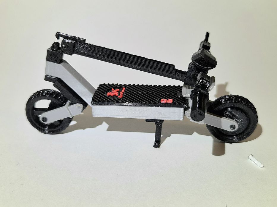 Machetă trotineta electrica(Kukirin G2)- 3D - UNICAT!!! CADOU breloc!!!