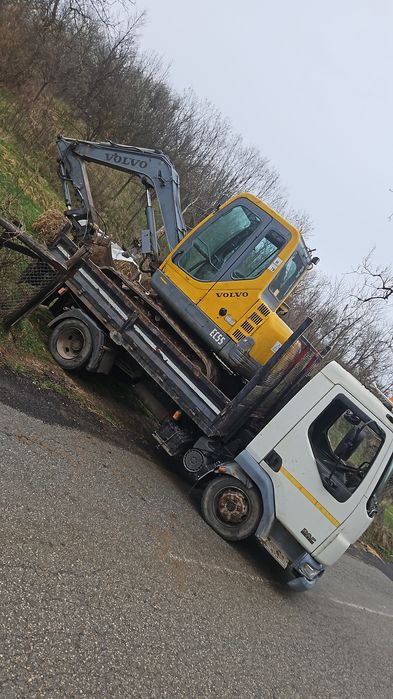 Vand excavator volvo ec55b  camioneta daf lf 45.150 statie lipit tevi  cap la cap