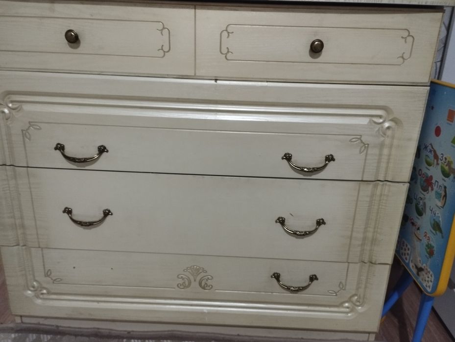 Спальный гарнитур