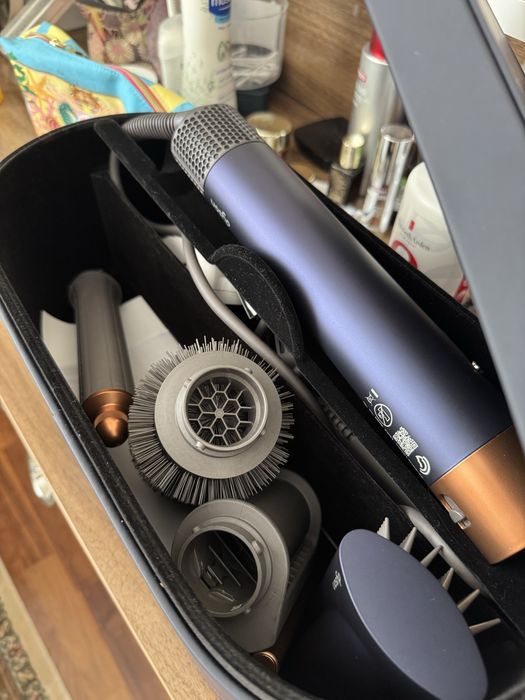 Дайсон синий лонг 220000 тг