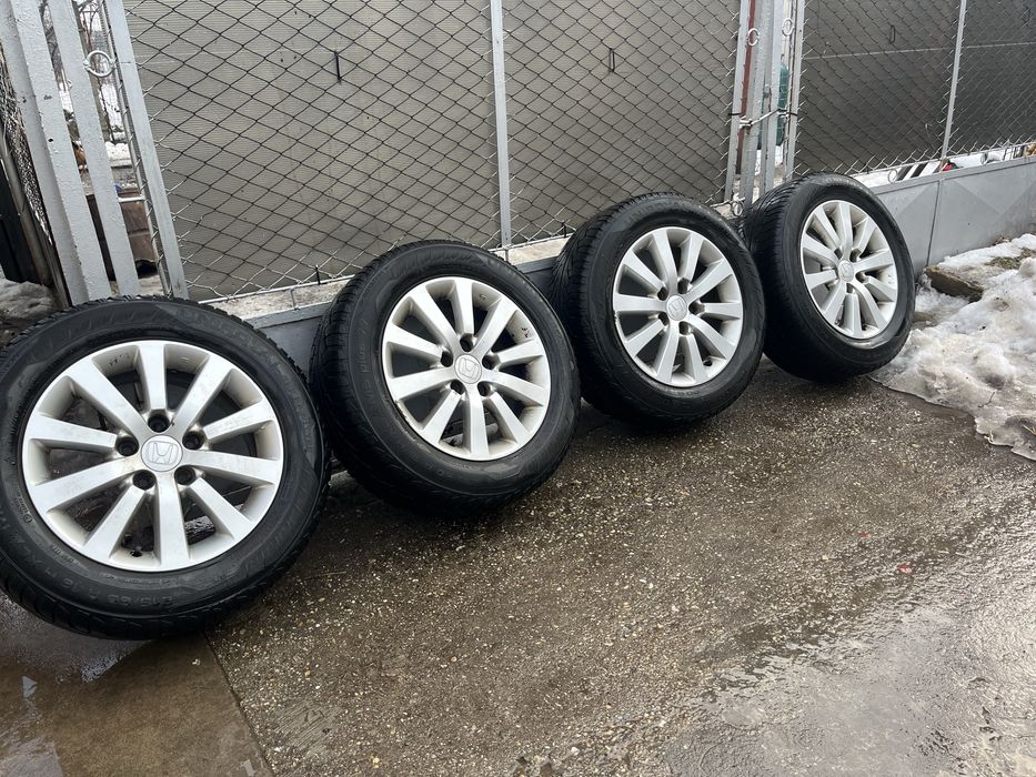 Jante Honda nr 16, cu cauciucuri de iarna