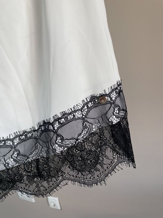 Официален потник