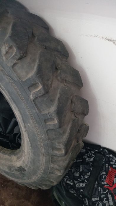 Покрышки трактора