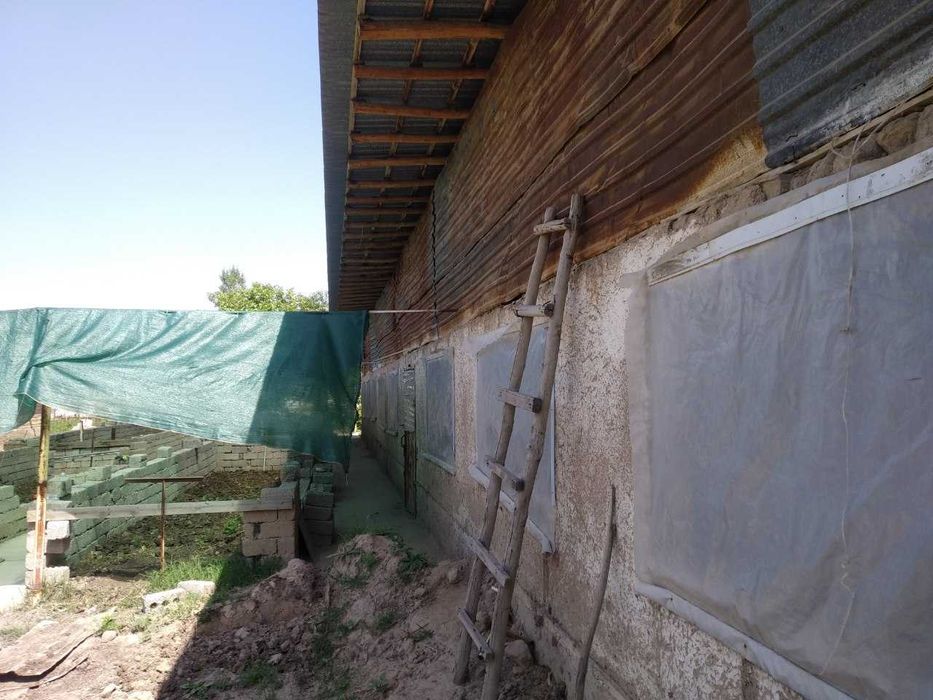 16 сотикли ховли сотилади ва таёр бизнес (мол фермаси) сотилади