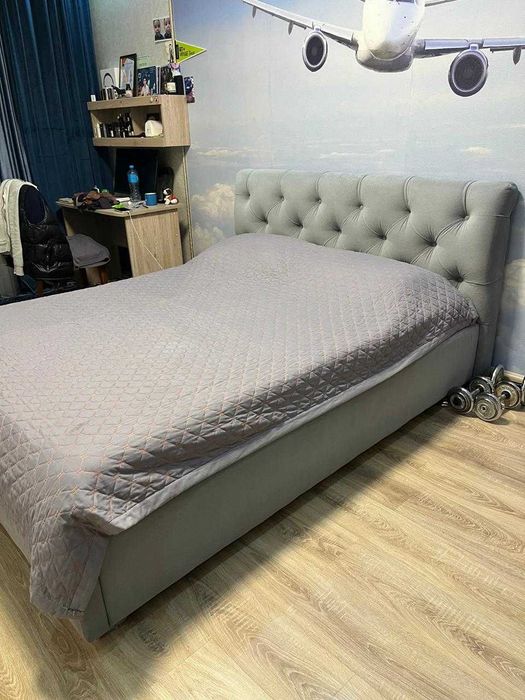 Кровать с ортопедическим матрасом