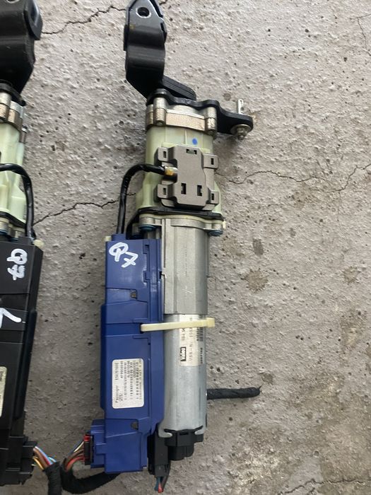 Мотори за ел. Багажник на Audi Q7