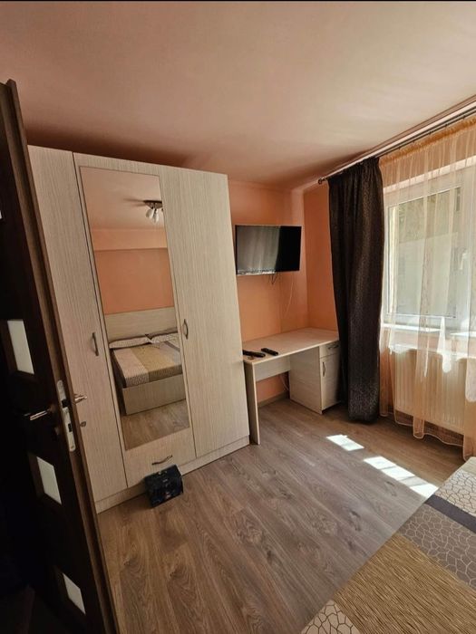Apartament 2 camere de închiriat