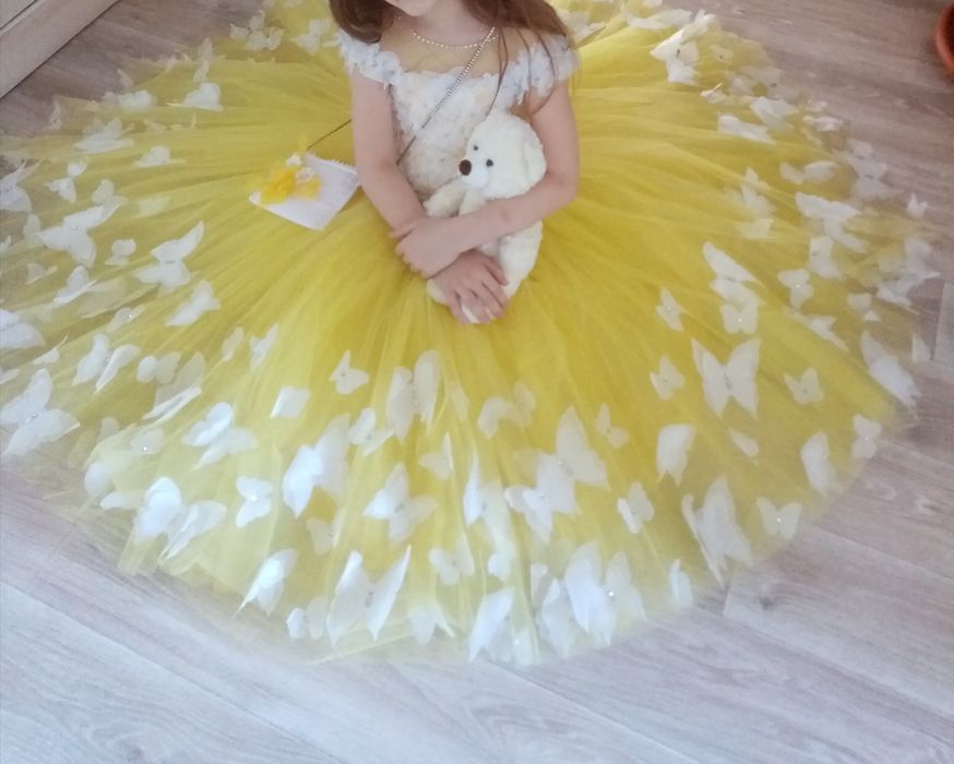 Платье детское, вечернее продаю