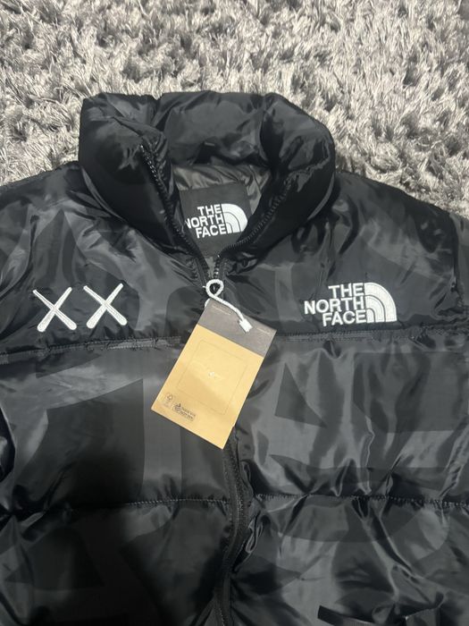 Geaca the north face kaws