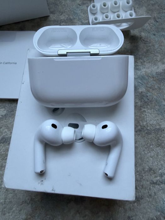 Airpods pro 3 в идеальном состояний