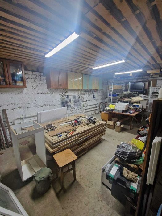 На продажу выставлен отличный,  в районе Сазда