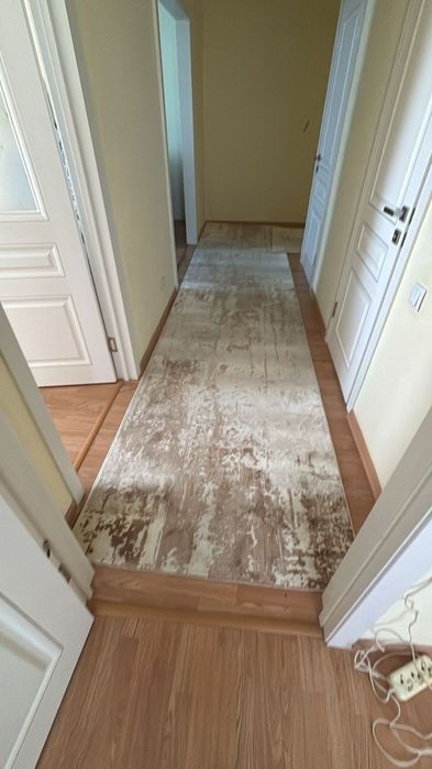 Продам ковры 2 штуки