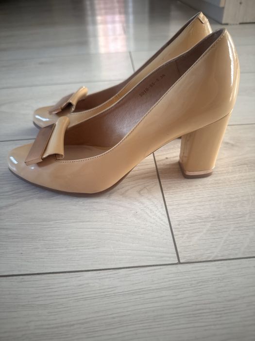 Продам туфли удобные Баскони