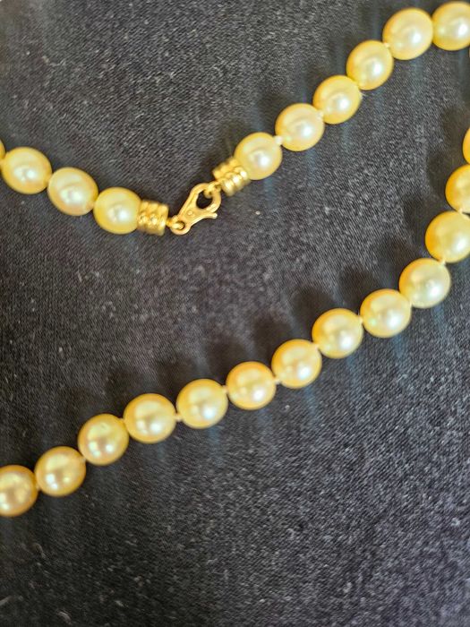 Colier perle autentice de Akoya cu broșa de aur 18kt si circonite