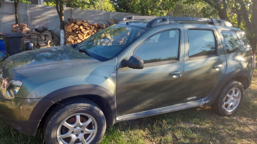De vanzare duster