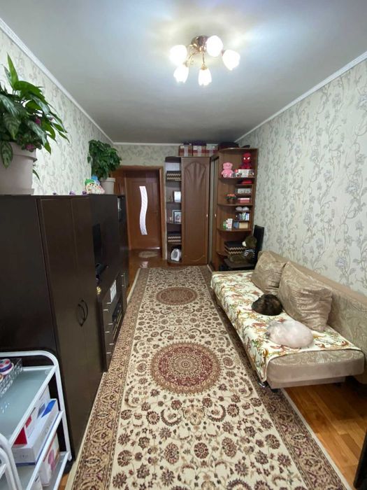 Продам трехкомнатную квартиру