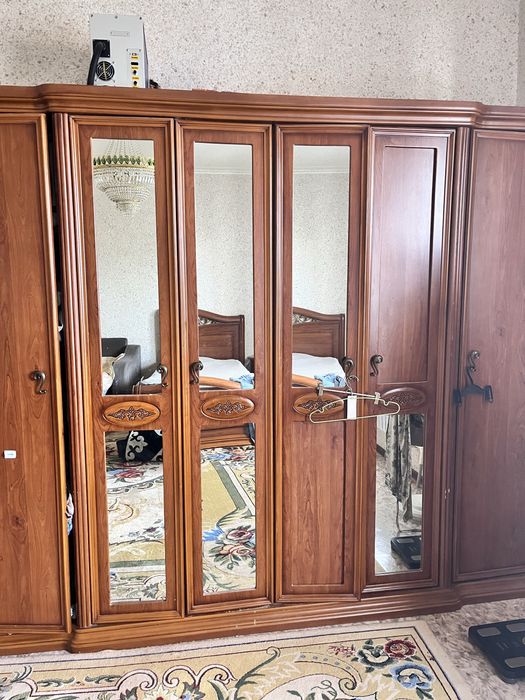 Спальный гарнитур