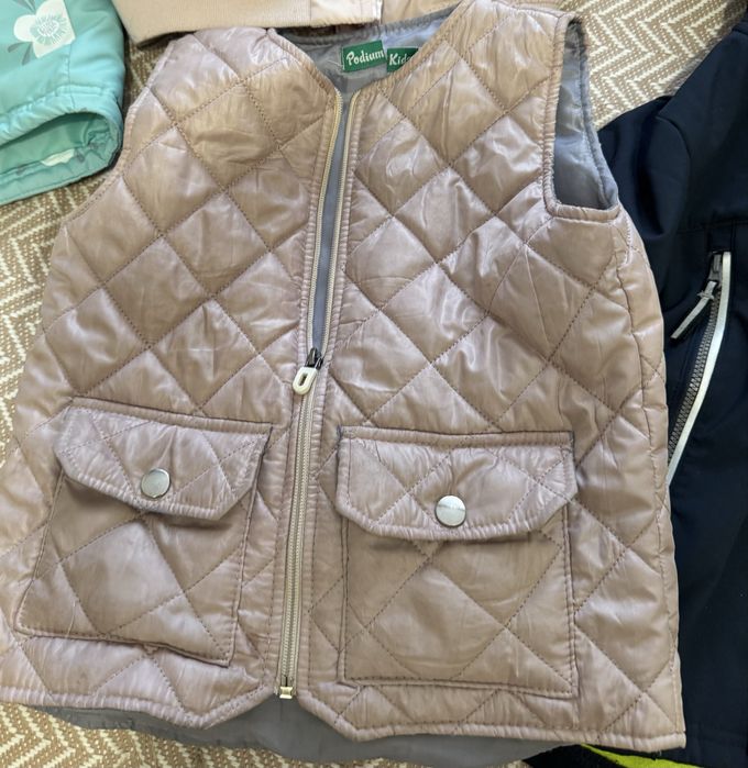 Куртки на девочку