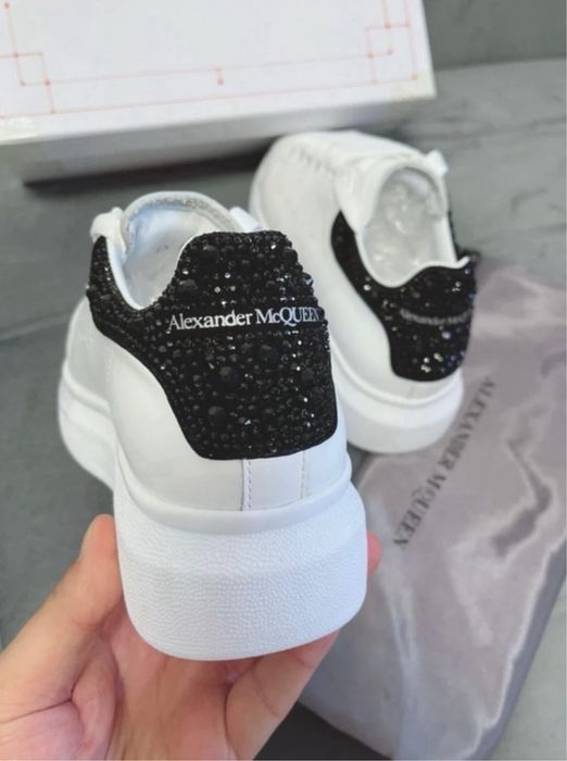 Alexander McQueen - Pietricele Cu factura!