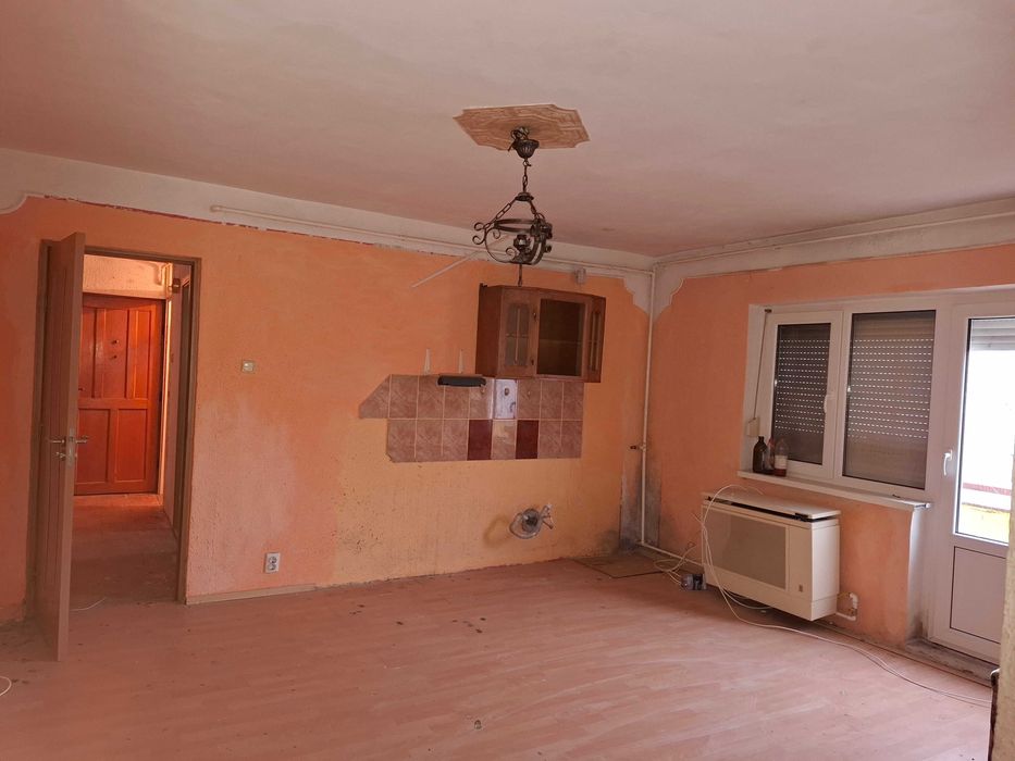 De vanzare apartament cu 2 camere MV I - Mai multe
