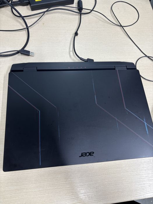 Acer Nitro 5 + игровые наушники и мышка.