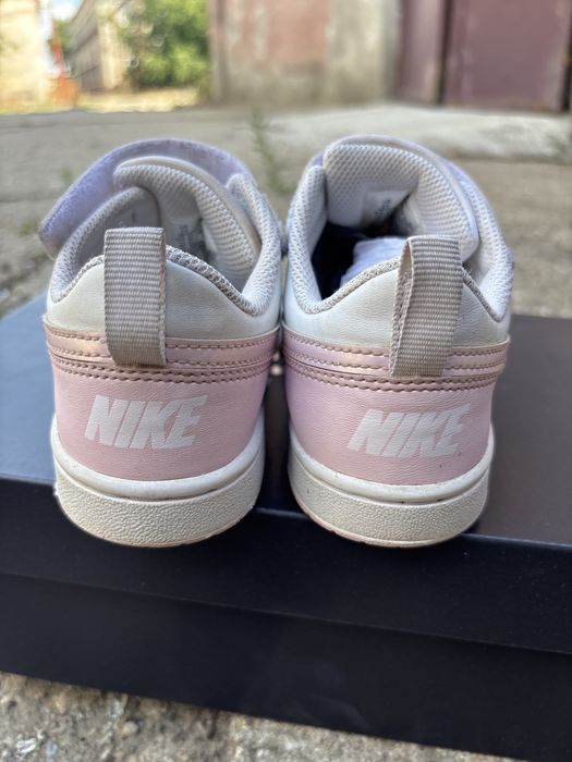 Vand pantofi nike , marime 32( int 20 )