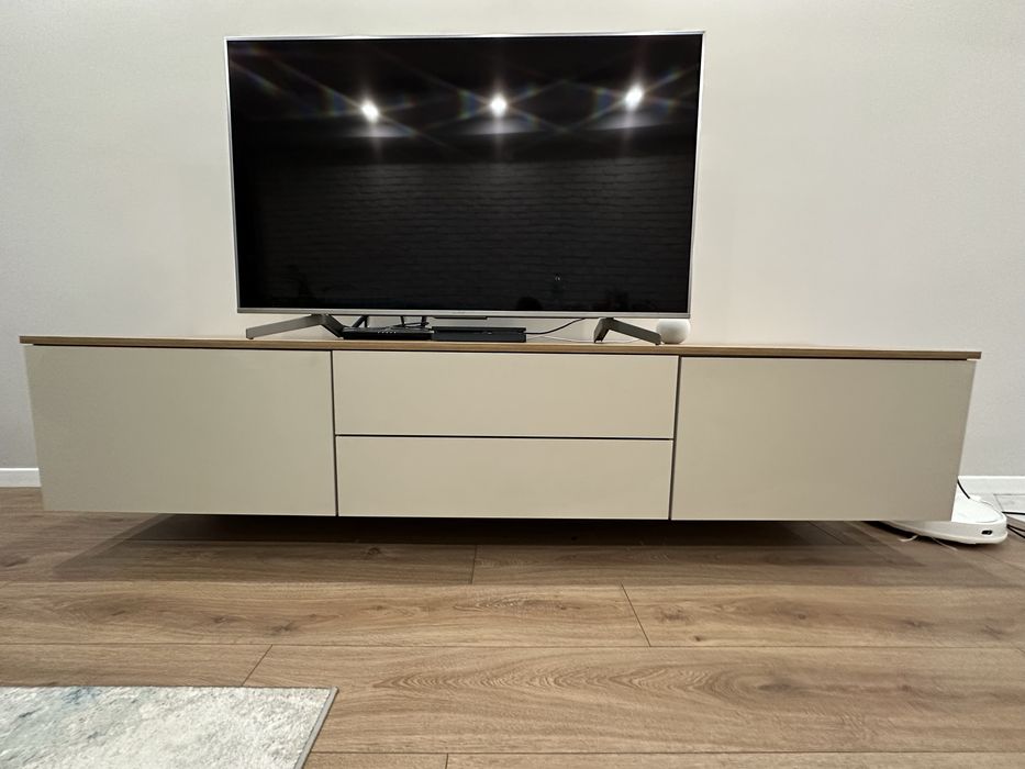 Кухня + шкаф за хол