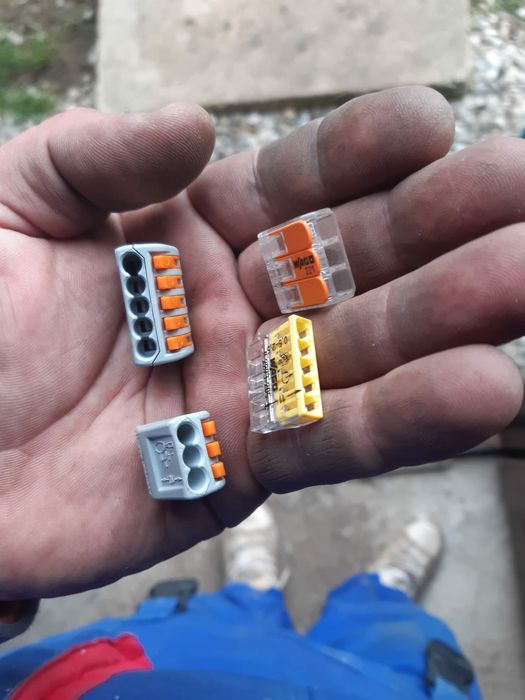 Electrician profesionist