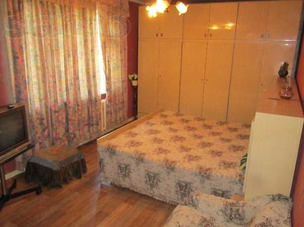 По часам, на ночь.