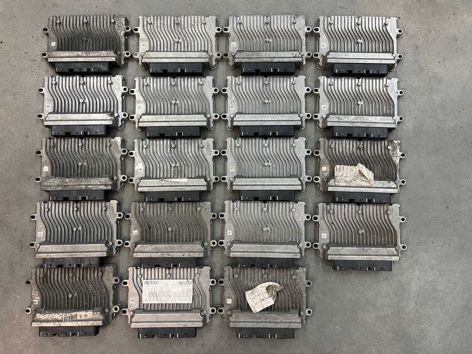 Компютър двигател ECU VALEO ВАЛЕО J34P V34.1 J34P-AAE Peugeot Citroen