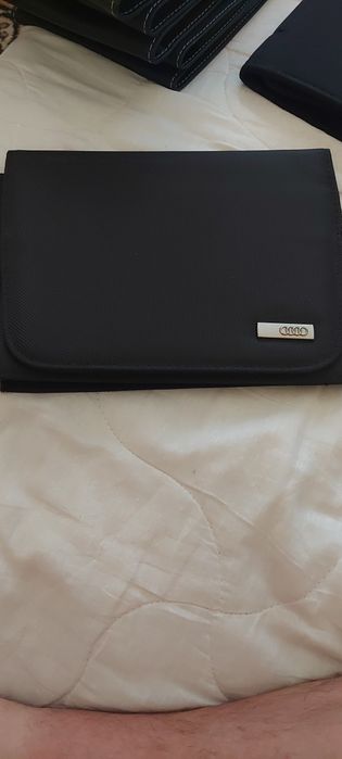 Оригинални авто чантички за документи