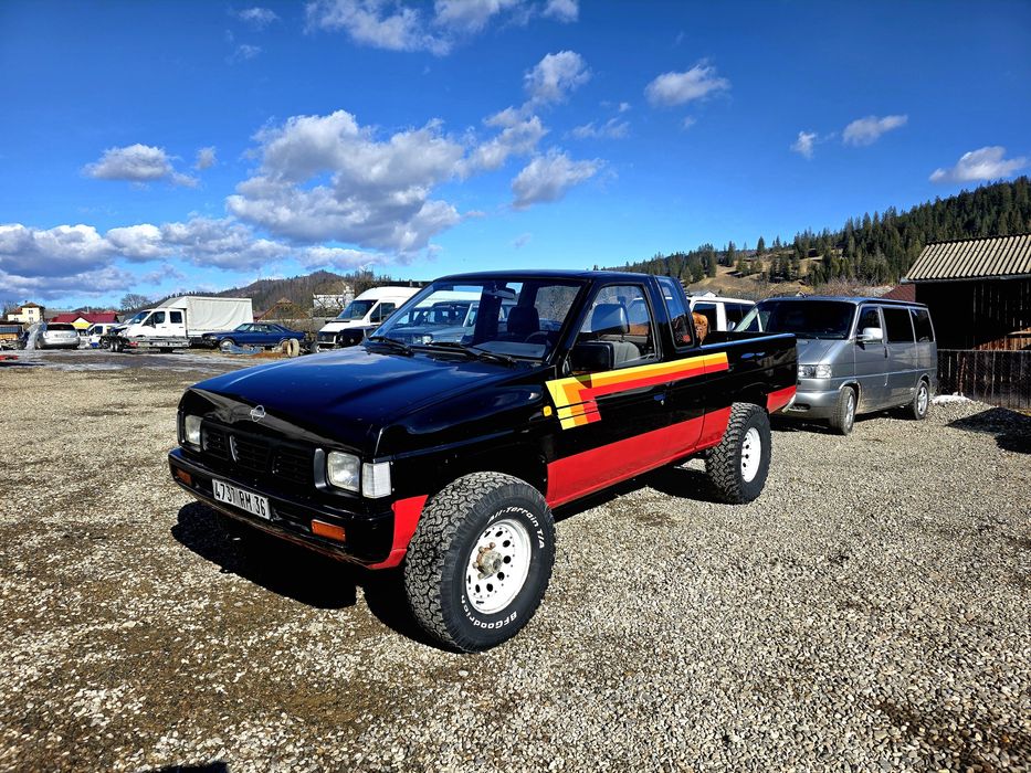 Nissan navara d21 king cab (hilux l200)