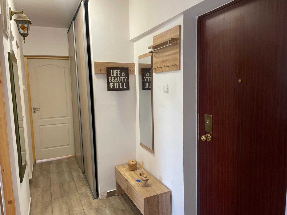 inchiriez apartament 2 camere decomandate  70mp -ULTRACENTRAL