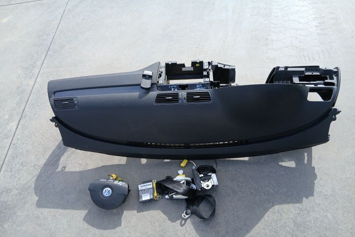 Kit airbag cu plansa de bord 3C1857706F 3C1857705F 3C0909605M 3C08802