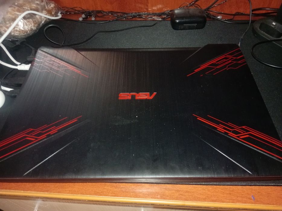 Продам ноутбук игровой