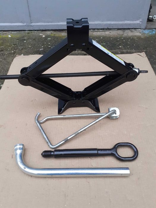 Cric,cheie roti,cui-tractare VW Tiguan, Caddy, SKODA Kodiaq, AUDI Q3