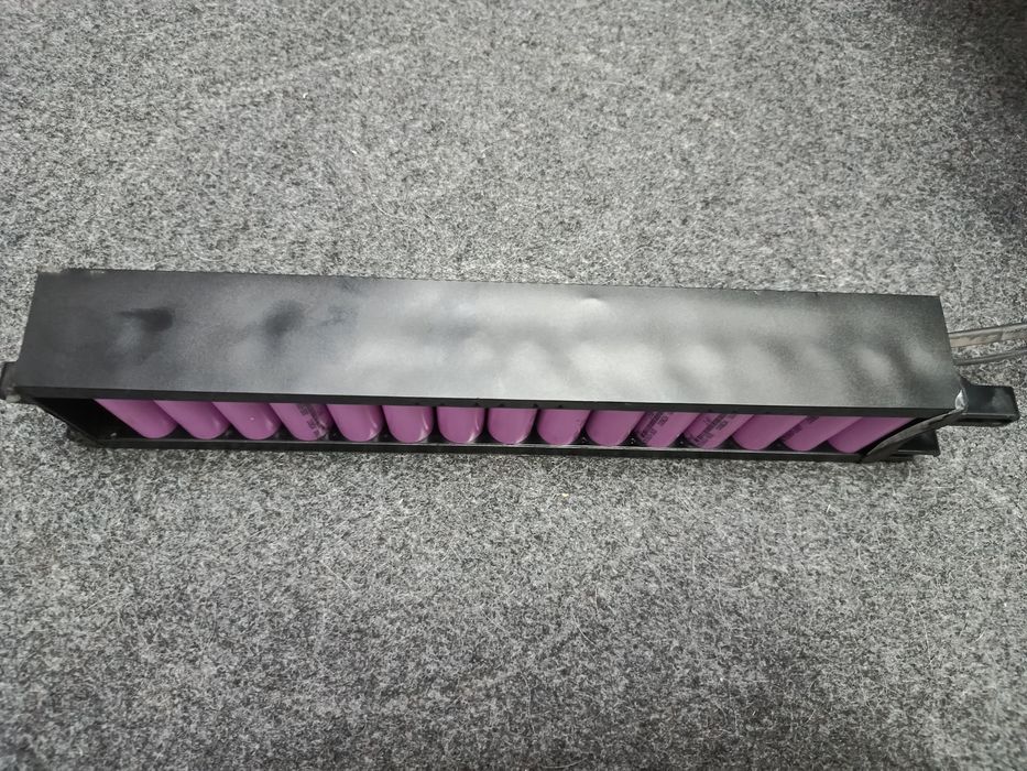 Аккумулятор сотилади