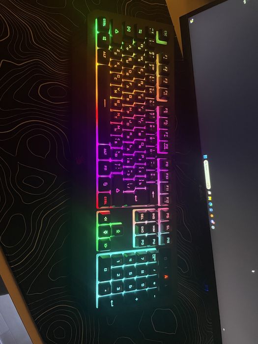 Продам клавиатуру bloody с подсветкой