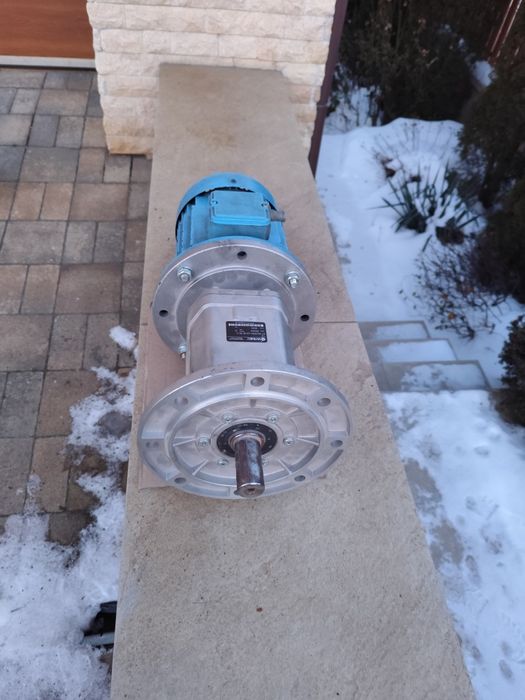 Reductor 2,2 kw  112 rotații