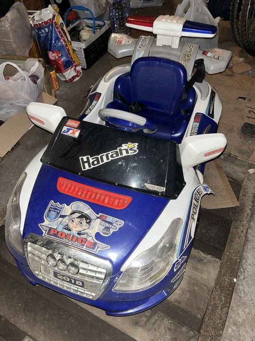 Продам электро машинку детскую