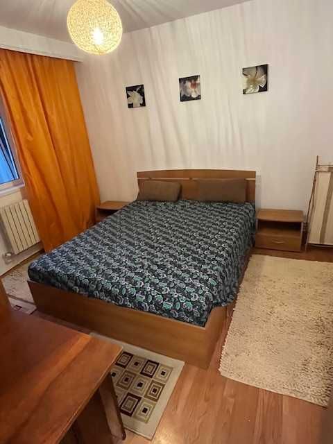 Ocazie, apartament cu doua camere renovat gata de inchiriat.
