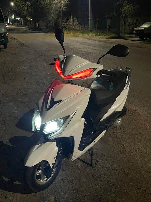 М8 про скутер мопед