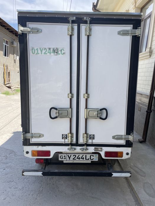 Labo sotiladi metan gazi bor