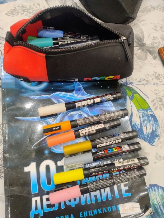 UNI POSCA Маркери  доста запазени